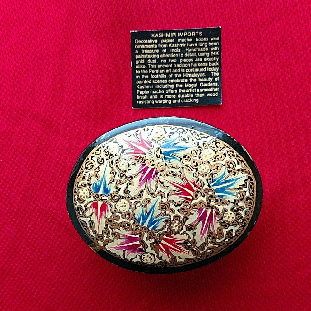 Unique 24K Gold Dust Papier Mache Trinket Box!